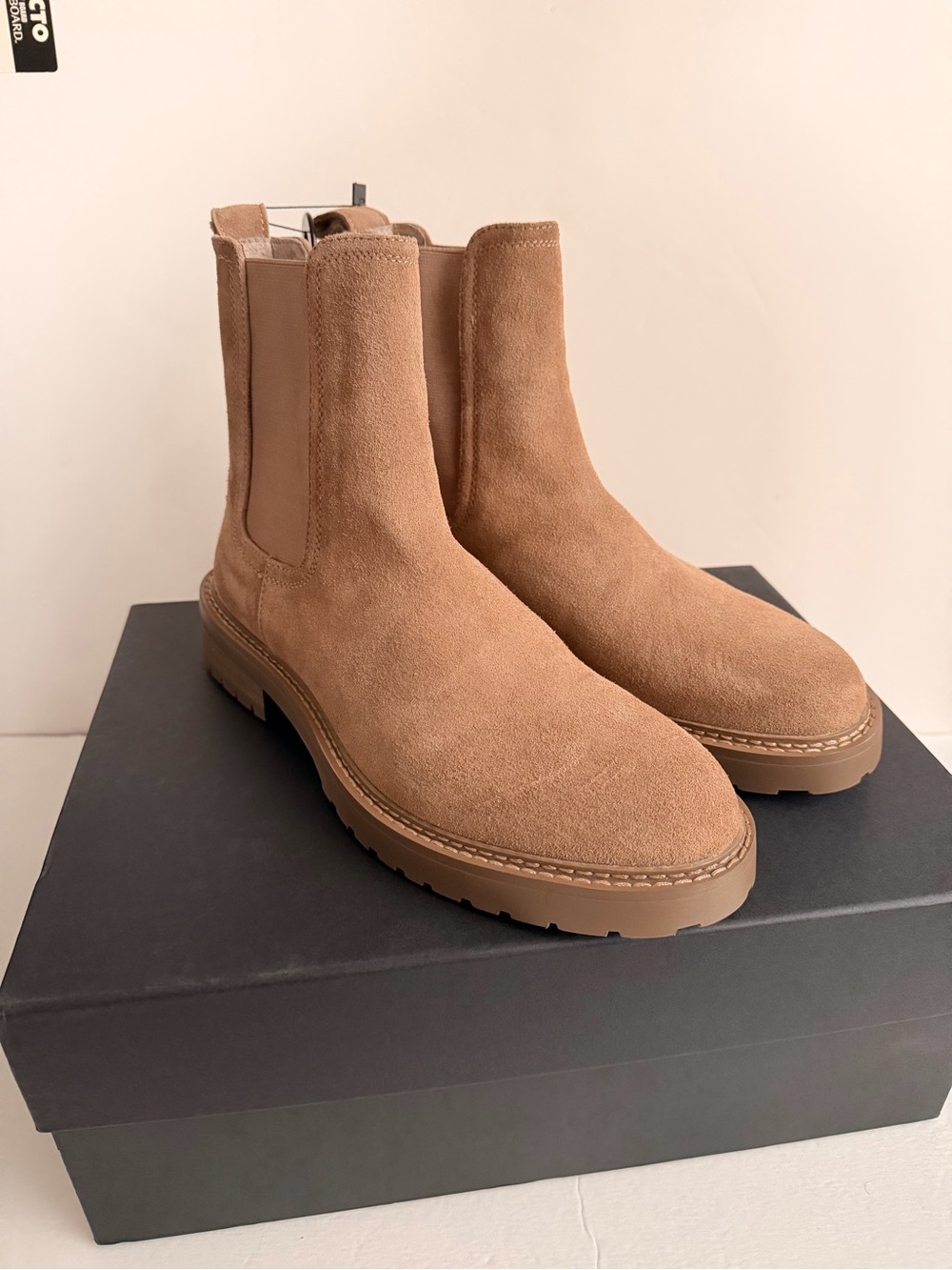 Mocha Suede Chunky Chelsea Boots Saint Morta Men’s 8 Women’s 9.5 New